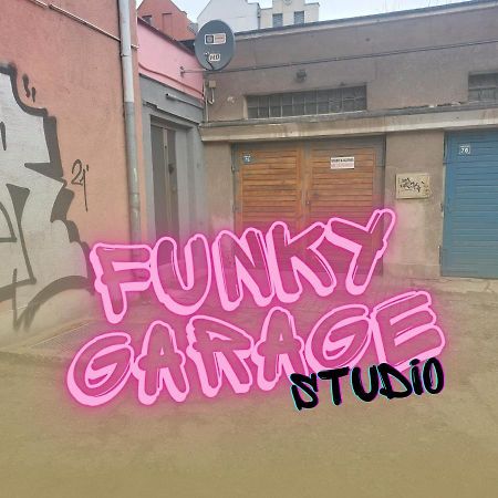 Funky Garage Studio Гданськ Екстер'єр фото